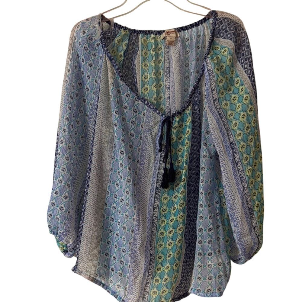 Arizona Jean Company Blue and Green Tie‎ Front Blouse Size Me